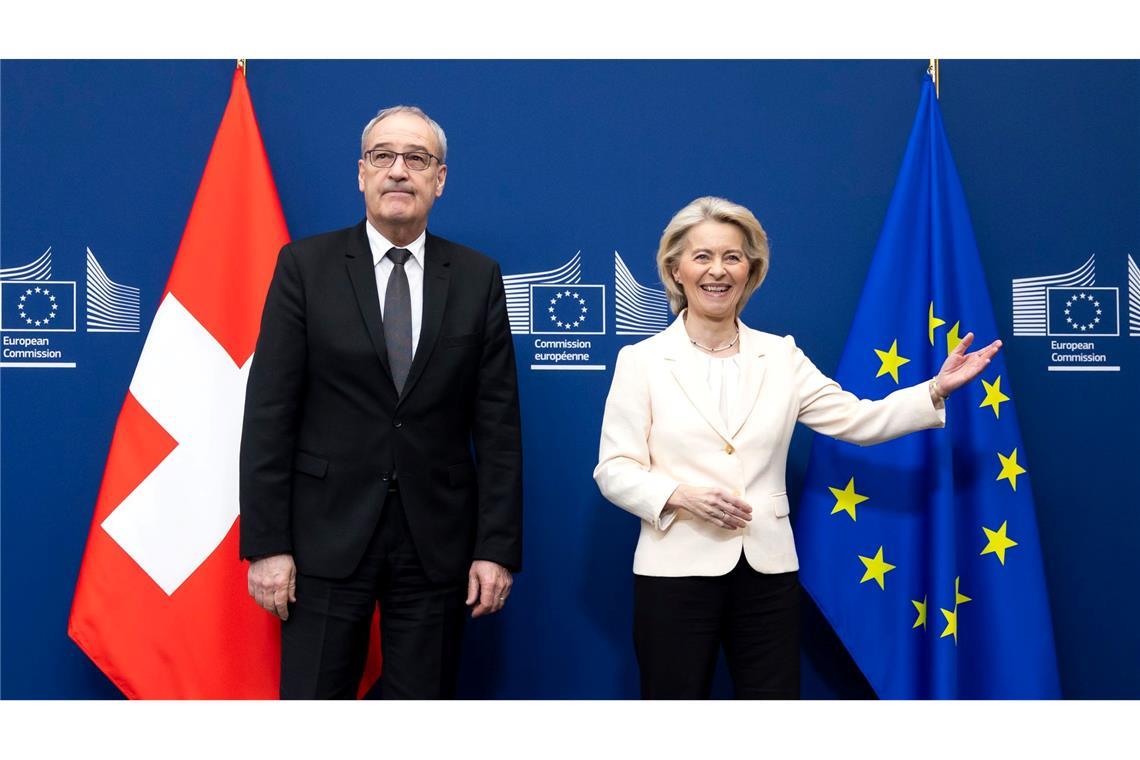 EU und Schweiz schließen Deal - Gegner fürchten Unterwerfung