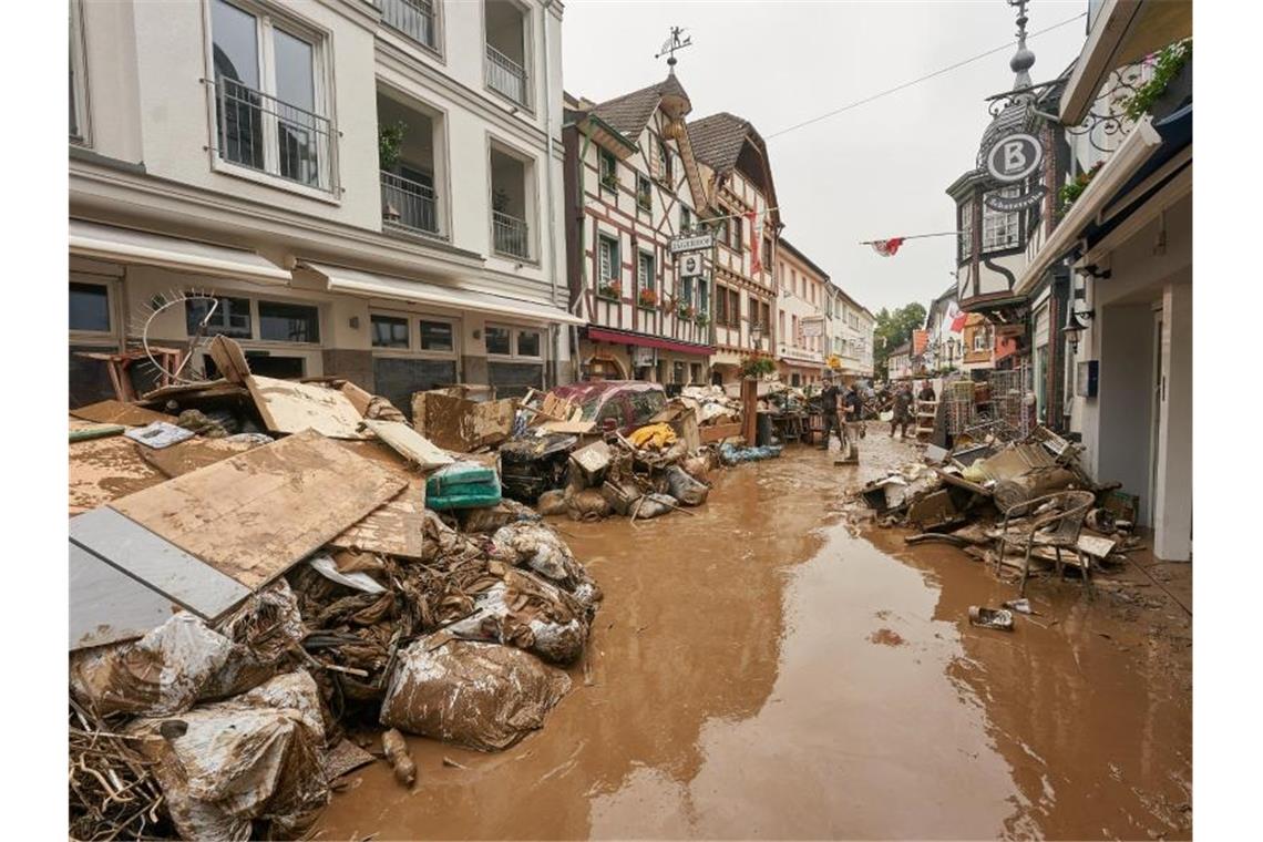 Unwetter lösten Mitte Juli in Rheinland-Pfalz und Nordrhein-Westfalen eine Hochwasserkatastrophe aus. Foto: Thomas Frey/dpa