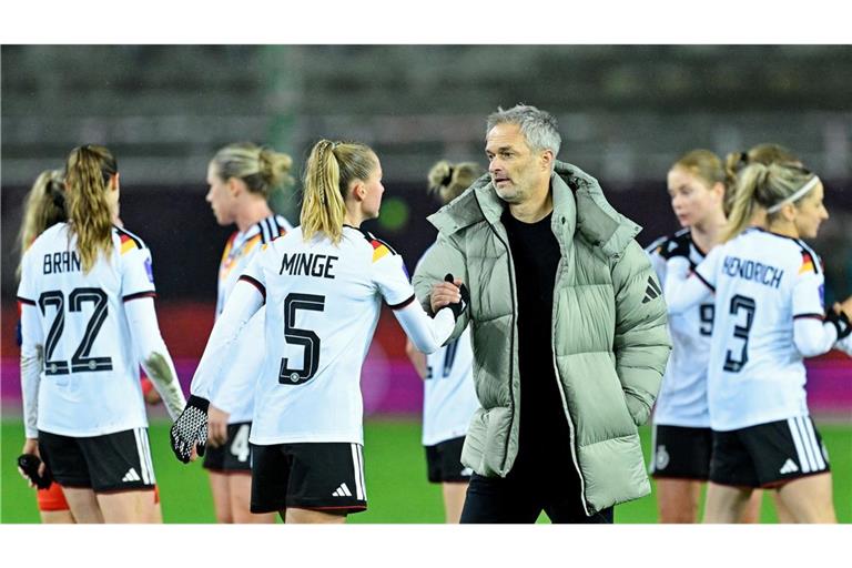 Unzufrieden mit dem 0:0 auf dem Betzenberg: Bundestrainer Christian Wück.