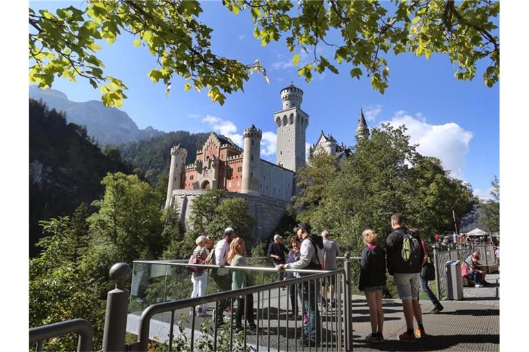 Urlaub in Bayern soll in Regionen mit niedrigen Corona-Infektionszahlen bald wieder möglich sein. Foto: Karl-Josef Hildenbrand/dpa