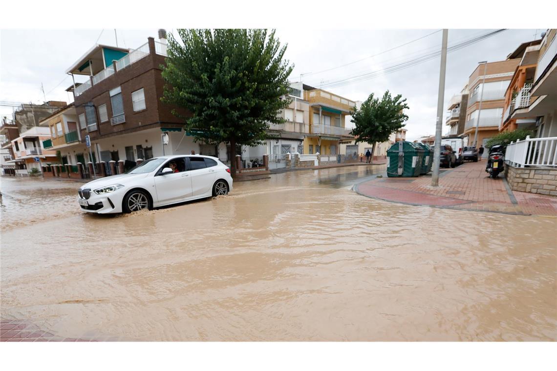 Überschwemmungen nach heftigen Regenfällen in Südostspanien Ursache des heftigen Regens war die sogenannte Dana Alice gewesen.