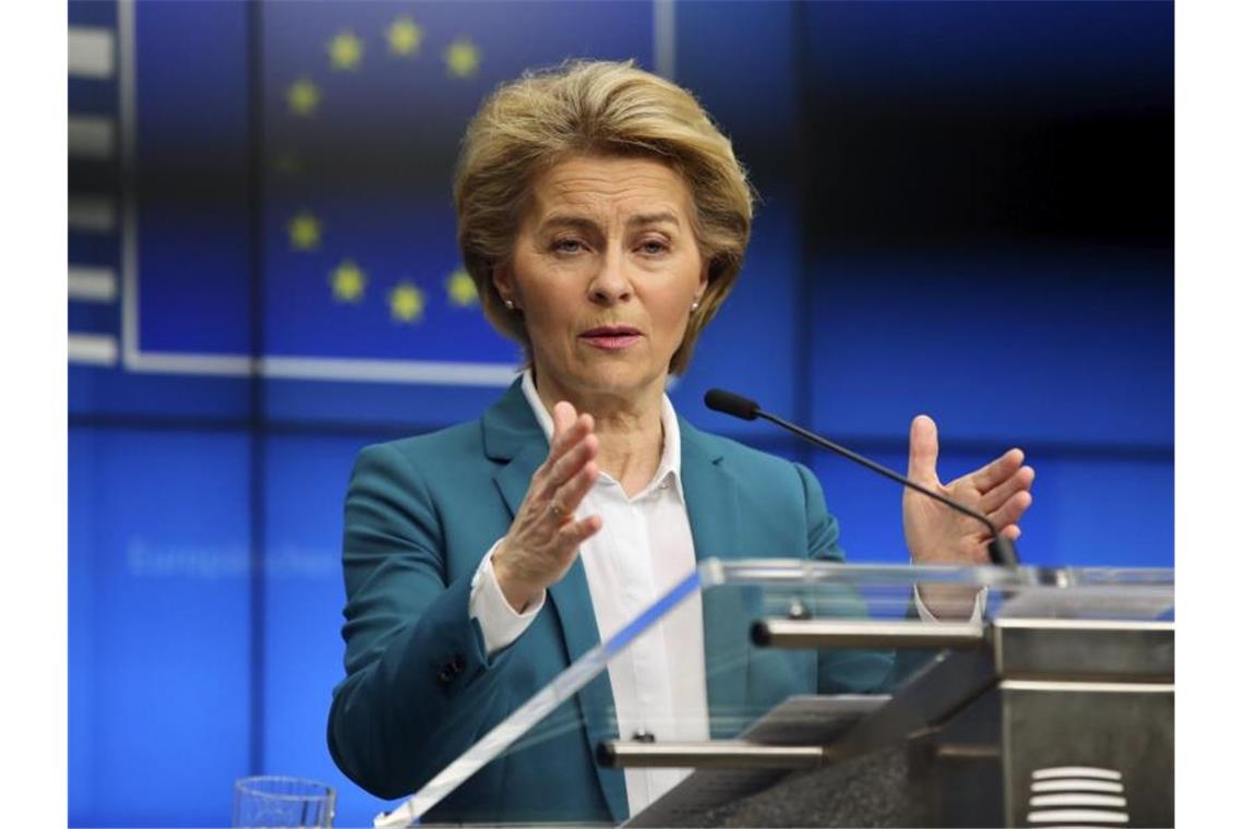 Ursula von der Leyen (CDU), Präsidentin der Europäischen Kommission, während einer Videokonferenz mit den Staats- und Regierungschefs der G7. Foto: Olivier Matthys/AP/dpa