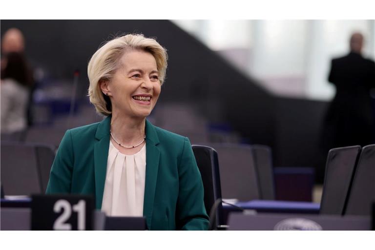 Ursula von der Leyen kann aufatmen: Der von Rechten eingereichte Misstrauensantrag gegen sie ist gescheitert. (Archivbild)