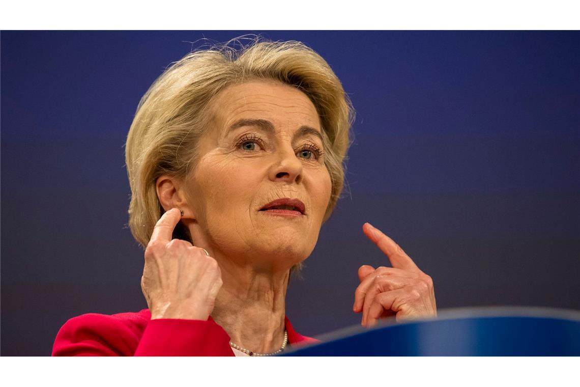 Ursula von der Leyen will mit US-Präsident Donald Trump verhandeln, hat aber auch Pläne für den Fall, dass er dies nicht will. (Archivbild)