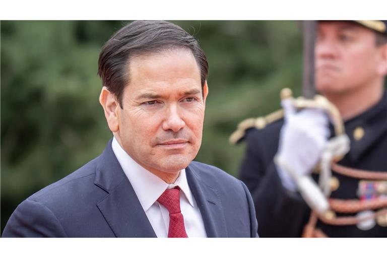 US-Außenminister Marco Rubio spricht davon, dass die Straße von Hormus "so oder anders" wieder offen sein wird. (Archivbild)