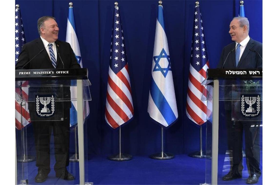 US-Außenminister Mike Pompeo (l.) und Israels Ministerpräsident Benjamin Netanjahu während einer gemeinsamen Pressekonferenz. Foto: Kobi Gideon/GPO/dpa
