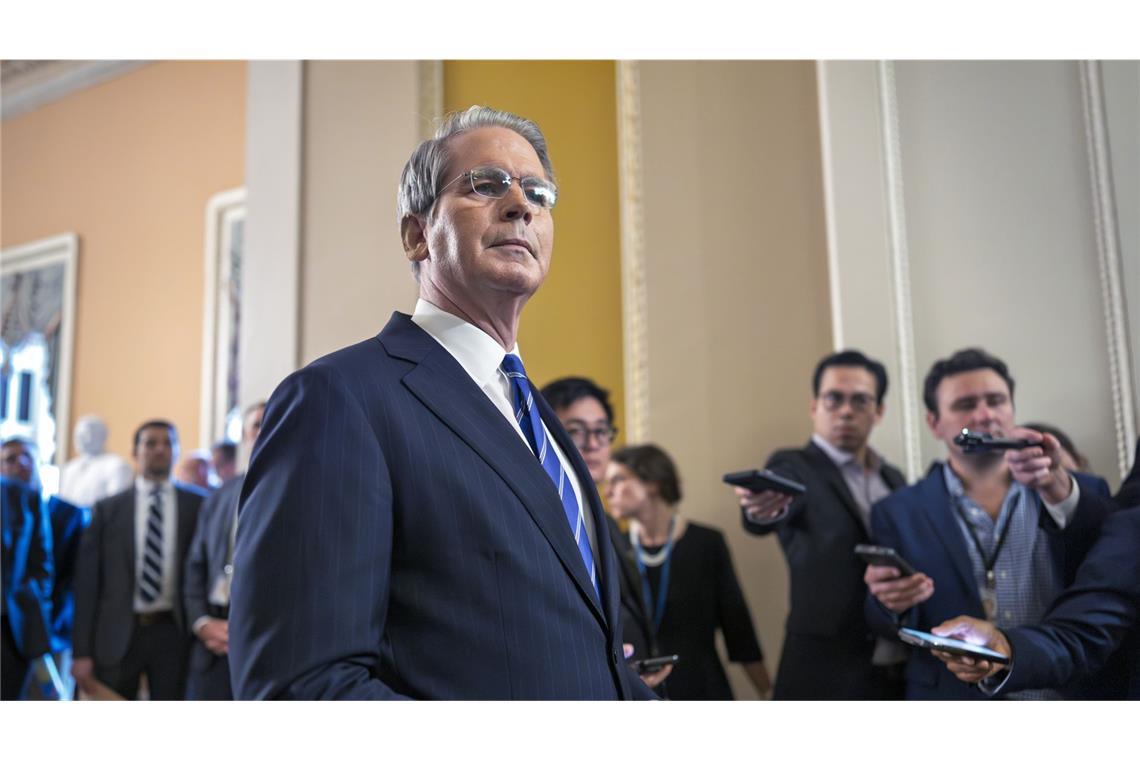 US-Finanzminister: Fast 100 Milliarden Dollar Zolleinnahmen US-Finanzminister Bessent zeigt sich zufrieden über die bisherigen Zolleinnahmen. (Archivbild)