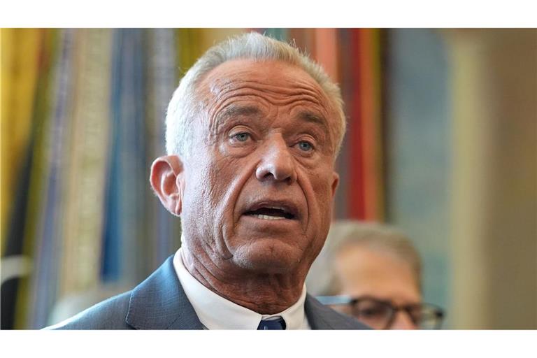 US-Gesundheitsminister Kennedy Jr. kritisiert die deutsche Regierung wegen Strafverfahren im Zusammenhang mit der Corona-Pandemie. (Archivbild)