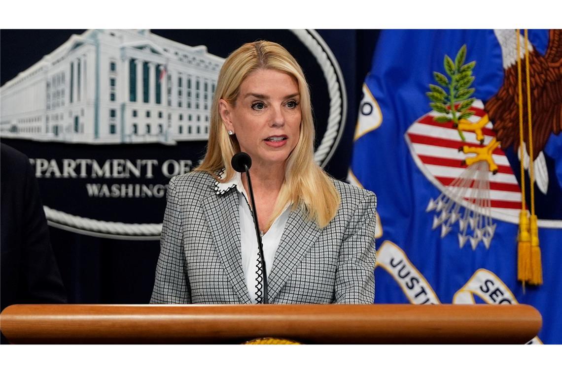 Epstein-Akten: Trump wütend über Kritik aus eigenem Lager US-Justizministerin Bondi steht wegen ihres Umgangs mit dem Fall besonders in der Kritik. (Archivbild)