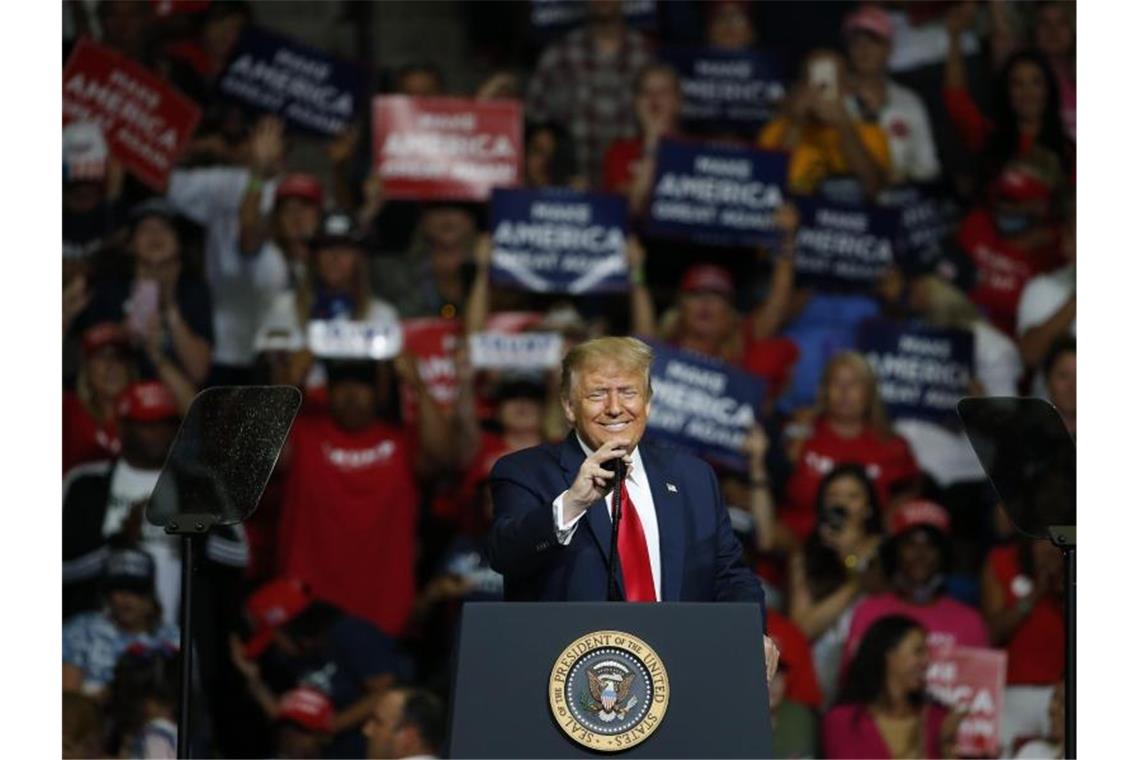 US-Präsident Donald Trump auf Wahlkampftour in Tulsa. Foto: Sue Ogrocki/AP/dpa