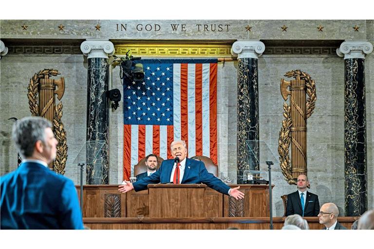 US-Präsident Donald Trump hält die Rede zur Lage der Nation vor einer  Sitzung des Kongresses im US-Kapitol.