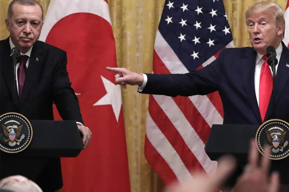 US-Präsident Donald Trump hat den türkischen Präsidenten Recep Tayyip Erdogan im Weißen Haus empfangen. Foto: Evan Vucci/AP/dpa