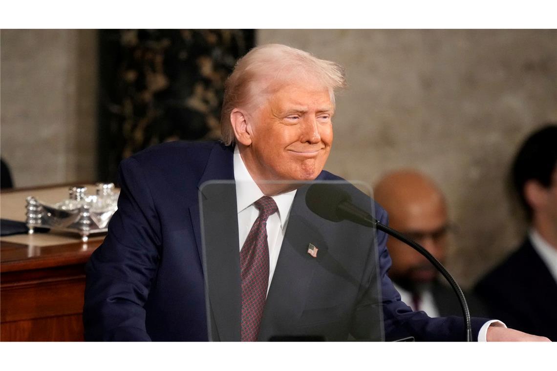 Broadway-Musical "Hamilton" wehrt sich gegen Trump US-Präsident Donald Trump hatte kurz nach seinem Amtsantritt die Kontrolle des Kennedy Centers übernommen.