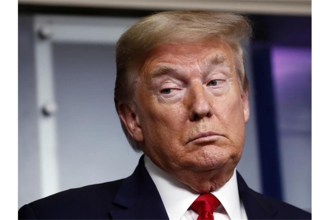 Trump heizt in der Krise Proteste gegen Schutzmaßnahmen an US-Präsident Donald Trump heizt die Proteste in den Bundesstaaten an. Foto: Alex Brandon/AP/dpa