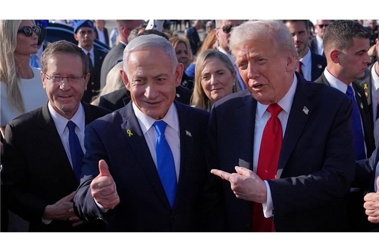US-Präsident Donald Trump (r-l), der israelische Ministerpräsident Benjamin Netanjahu und Israels Präsident Izchak Herzog. (Archivbild)