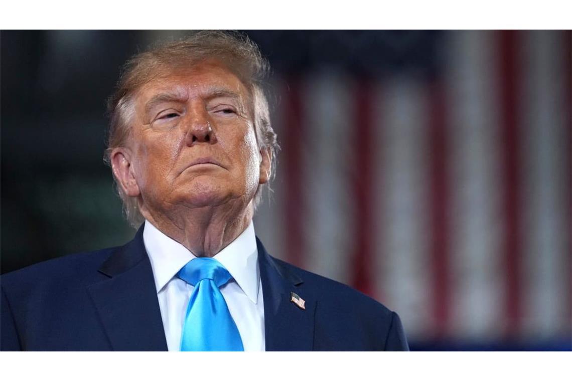 US-Präsident Donald Trump sieht sich dem Vorwurf ausgesetzt, angesichts des von ihm losgebrochenen Iran-Kriegs den schon im Februar 2022 von Russland begonnenen Angriffskrieg gegen die Ukraine zu vernachlässigen.