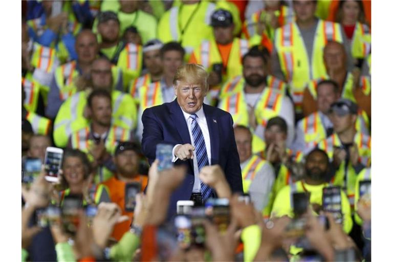 US-Präsident Donald Trump spricht auf der Ethylen-Cracker-Anlage von Shell in Pennsylvania. Kritiker behaupten, dass die Anlage der größte Luftverschmutzer im Westen des US-Bundesstaats sein wird. Foto: Keith Srakocic/AP
