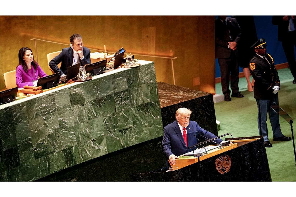 Trump greift UNO bei Rede vor Vollversammlung frontal an US-Präsident Donald Trump spricht bei der Generaldebatte der UN-Vollversammlung.