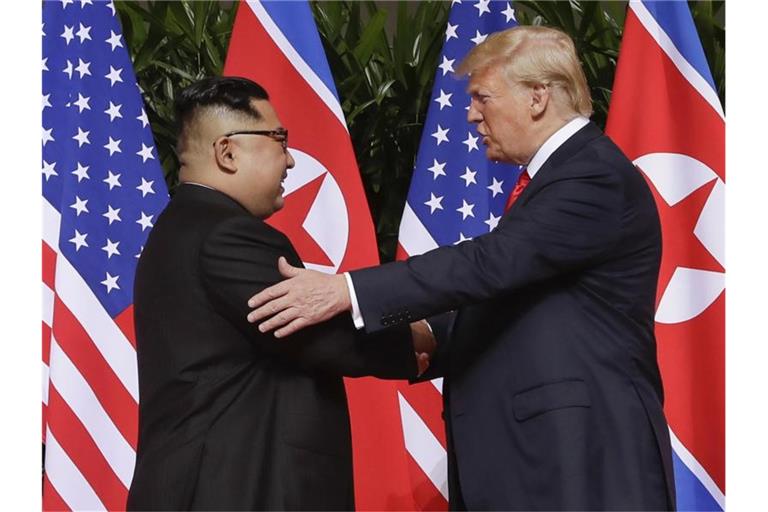US-Präsident Donald Trump und Nordkoreas Machthaber Kim Jong Un im Juni 2018 in Singapur. Foto: Evan Vucci/AP/dpa