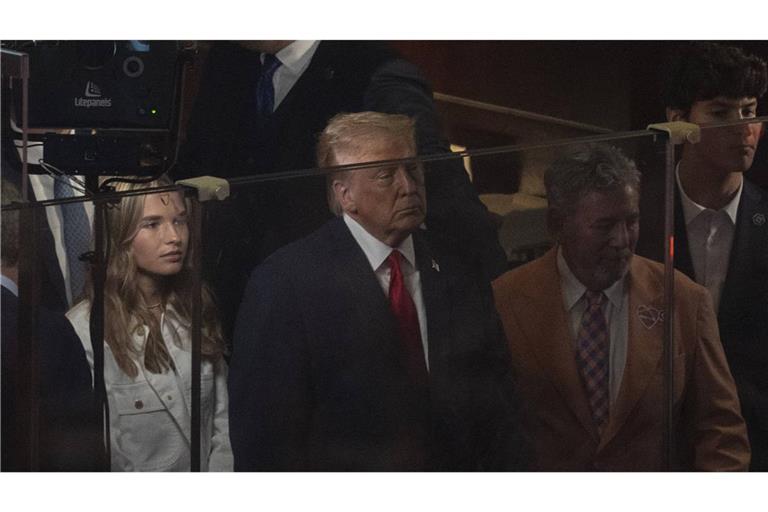US-Präsident Donald Trump verfolgte das Spiel in einer Lounge.