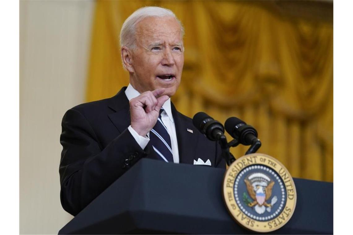 US-Präsident Joe Biden hat Probleme bei der Evakuierung von Afghanen aus Kabul wegen des Vorgehens der Taliban angedeutet. Foto: Susan Walsh/AP/dpa