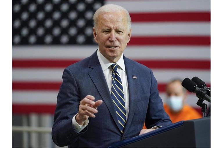 US-Präsident Joe Biden ließ 8500 Soldaten in den USA in erhöhte Bereitschaft versetzen. Foto: Andrew Harnik/AP/dpa