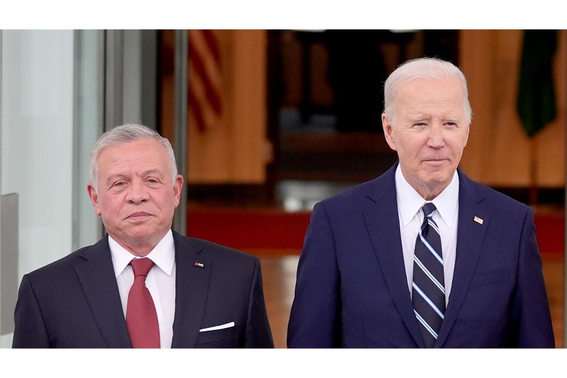 US-Präsident Joe Biden (r) und der jordanische König Abdullah II. rufen zum Schutz der Zivilbevölkerung in Rafah auf.