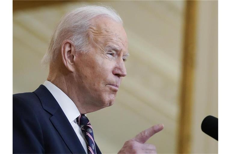 US-Präsident Joe Biden spricht im Weißen Haus zur Lage in der Ukraine. Der Konflikt in Osteuropa macht sich auch an der New Yorker Wall Street bemerkbar. Foto: Alex Brandon/AP/dpa