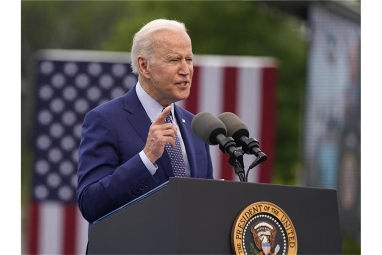 US-Präsident Joe Biden verhängt wegen der eskalierenden Corona-Pandemie in Indien eine Einreisesperre für Ausländer aus dem Land. Foto: Evan Vucci/AP/dpa