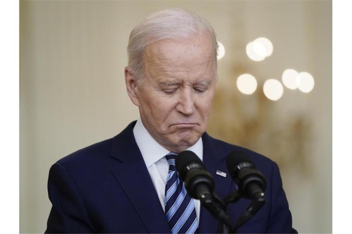 Macron über Putin-Telefonat: „Hat keine Wirkung gezeigt“ US-Präsident Joe Biden verurteilt den Angriff Russlands auf die Ukraine scharf. Foto: Alex Brandon/AP/dpa