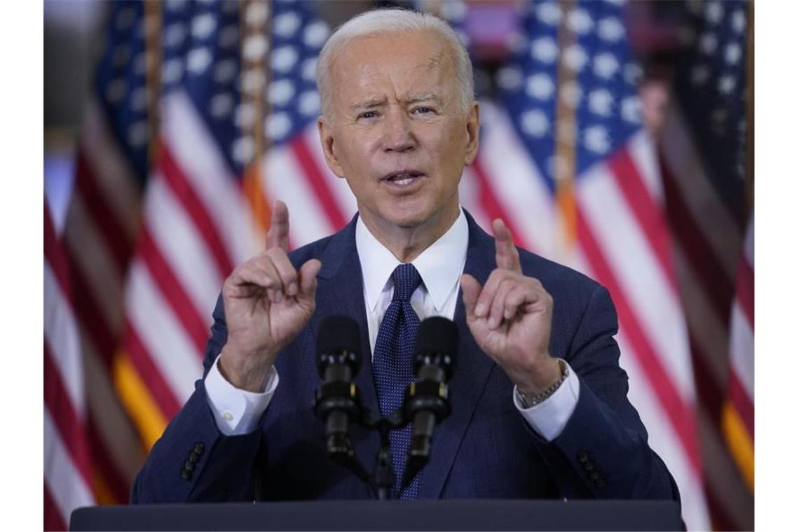 US-Präsident Joe Biden will in den kommenden acht Jahren mit Ausgaben in Höhe von rund zwei Billionen Dollar die Infrastruktur des Landes erneuern und damit Millionen Arbeitsplätze schaffen. Foto: Evan Vucci/AP/dpa