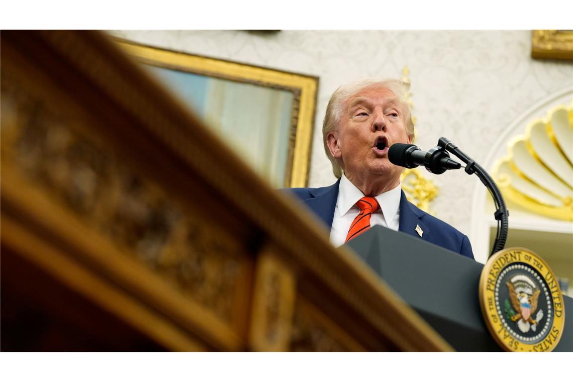 Chinas Exporte und Importe im September deutlich gestiegen US-Präsident Trump drohte jüngst mit neuen Zöllen gegen China-Importe. (Archivbild)