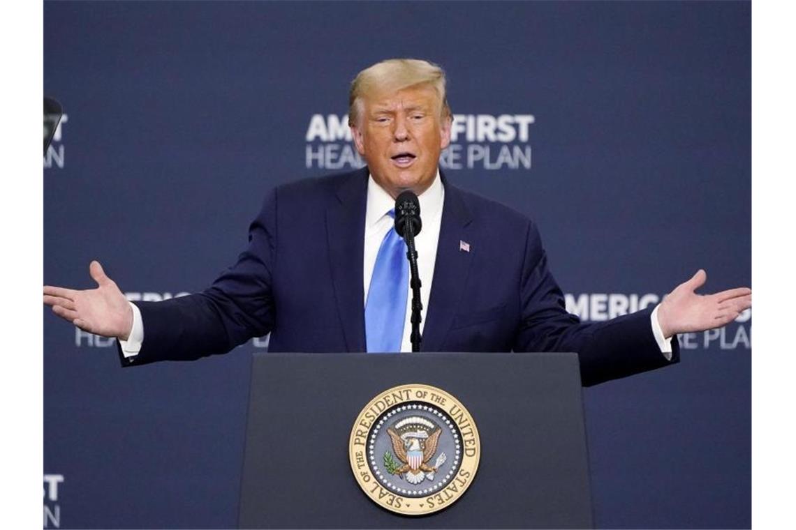 Trump sät weiter Zweifel an „ehrlicher“ Präsidentenwahl US-Präsident Trump hat Befürchtungen geschürt, dass er im Fall einer Niederlage das Ergebnis der US-Wahl nicht anerkennt. Foto: Chris Carlson/AP/dpa