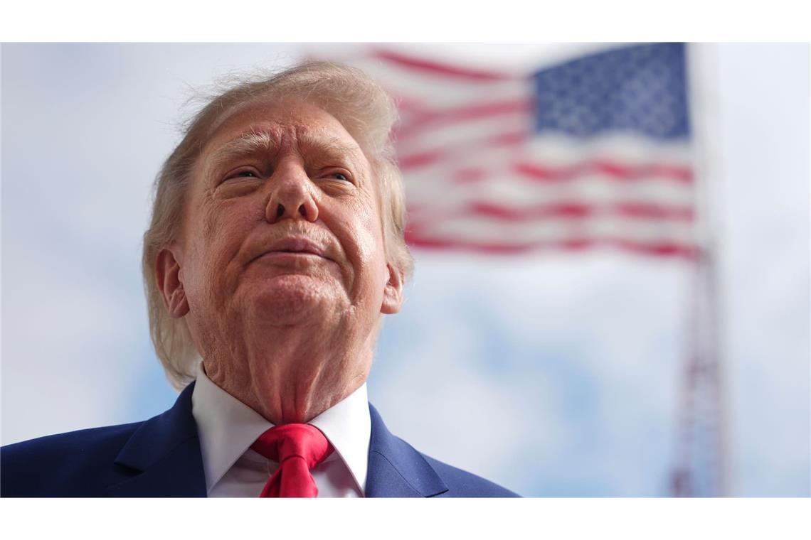 US-Präsident Trump hat neue Zölle gegen Russland vorerst auf Eis gelegt.