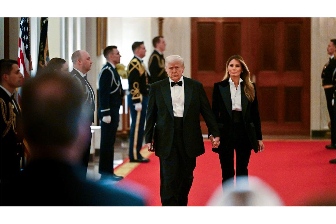 Trump will mit First Lady zur Papst-Bestattung reisen US-Präsident Trump und seine Ehefrau Melania reisen zur Bestattung des Papstes.