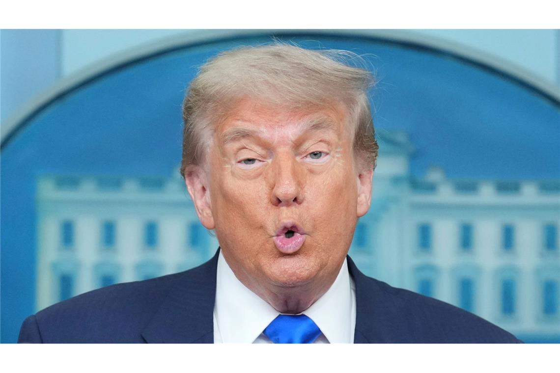 Zollstreit zwischen EU und USA: Woche der Entscheidung? US-Präsident Trump will sich am Montag zu Zöllen äußern. (Archivbild)