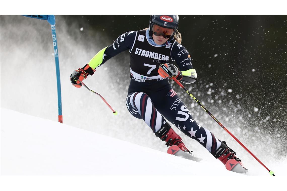 US-Skistar Mikaela Shiffrin holt den Sieg im Gesamtweltcup.