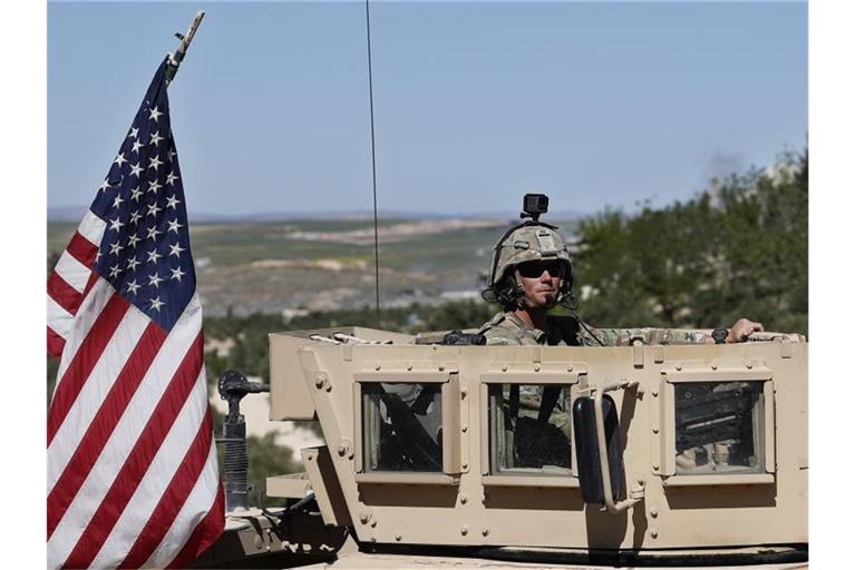 US-Truppen im syrischen Manbidsch. Foto: Hussein Malla/AP