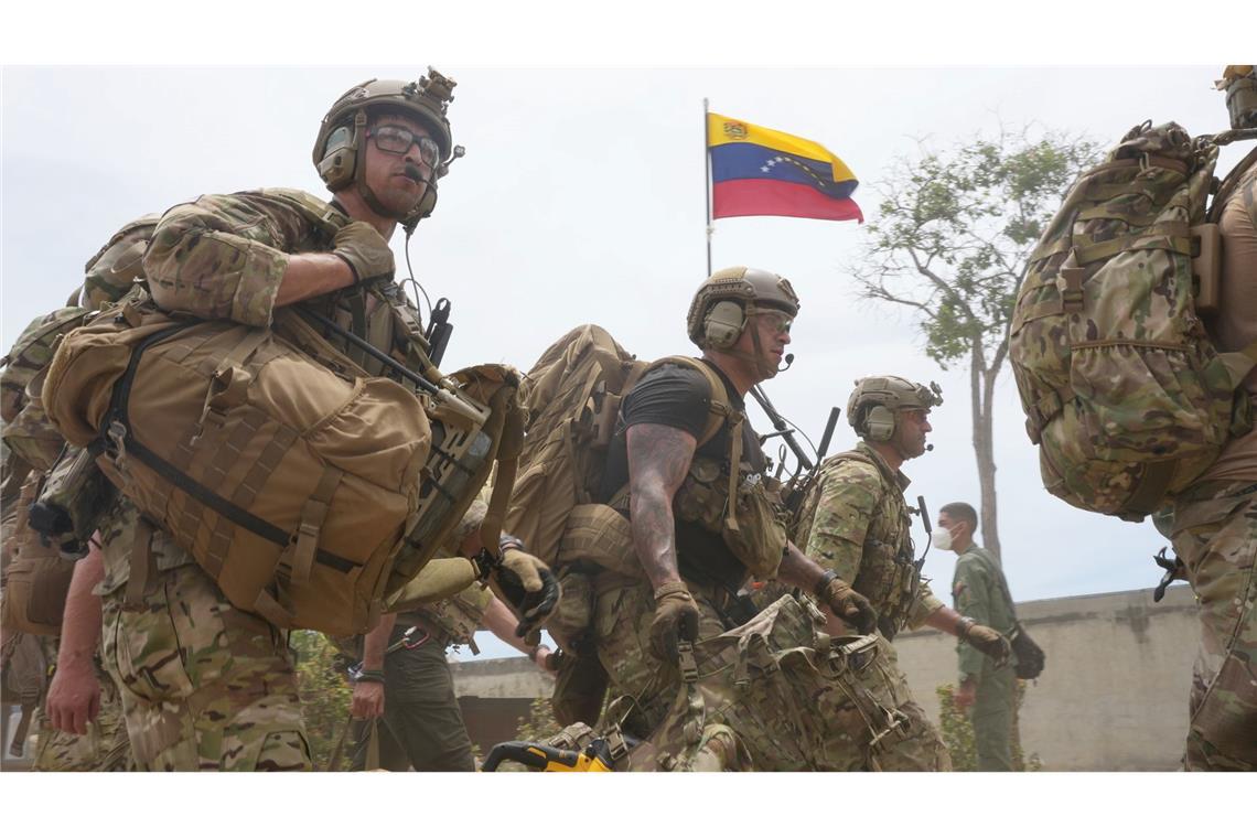 US-Truppen treffen in La Guairaein bei den Hilfsmaßnahmen ein.