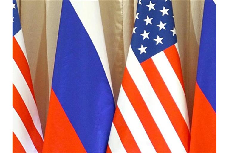 USA und Nato verlangen einen Abzug der russischen Truppen von der Grenze zur Ukraine. Moskau verlangt einen US-Truppen- und Waffenabbau in Europa und die Absage an eine Nato-Osterweiterung. Foto: epa Sergei Ilnitsky/EPA/dpa