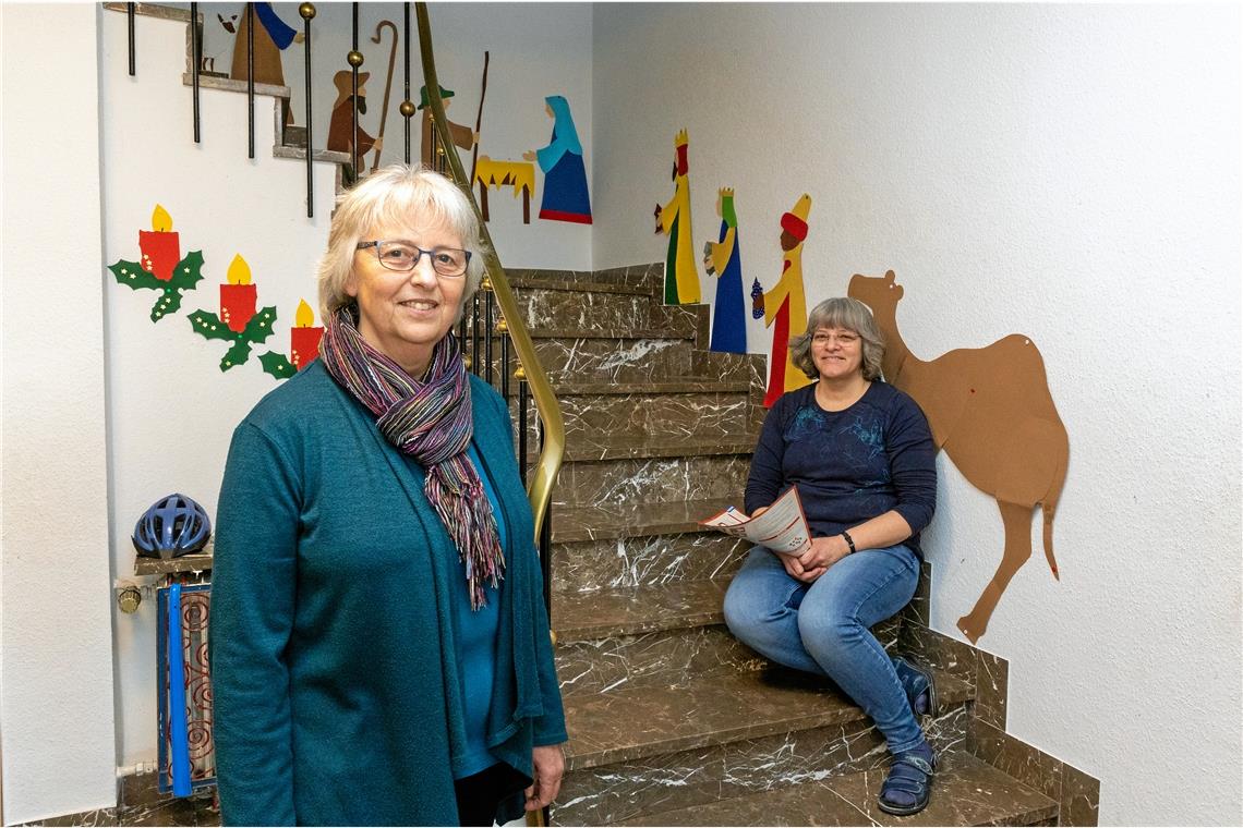 Ute Haußmann und Birgit Kronmüller (von links) setzen alles daran, dass die Kinder die Feiertage genießen können.