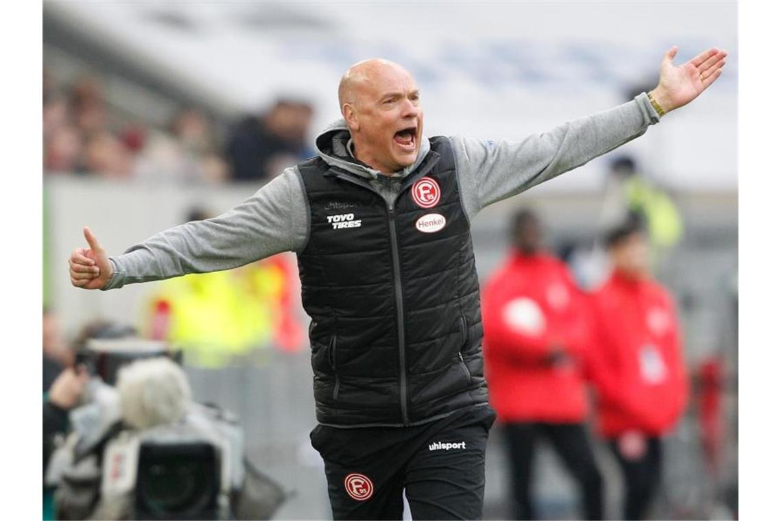 Uwe Rösler feierte sein Debüt als Trainer von Fortuna Düsseldorf. Foto: Roland Weihrauch/dpa