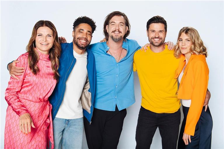 V. l.: Tabea Heynig („Britta Schönfeld-Küpper“), Julius Dombrink („Theo Weigel“), Diego Carlos Seyfarth („David Junker“), Milos Vukovic („Paco Weigel“), Bettine Langehein ("Stella Richter")