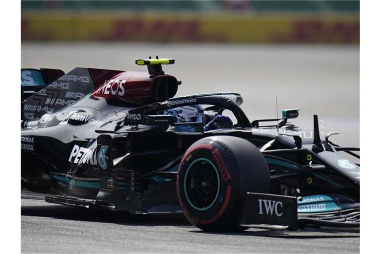 Valtteri Bottas startet in Mexiko von der Pole. Foto: Eduardo Verdugo/AP/dpa