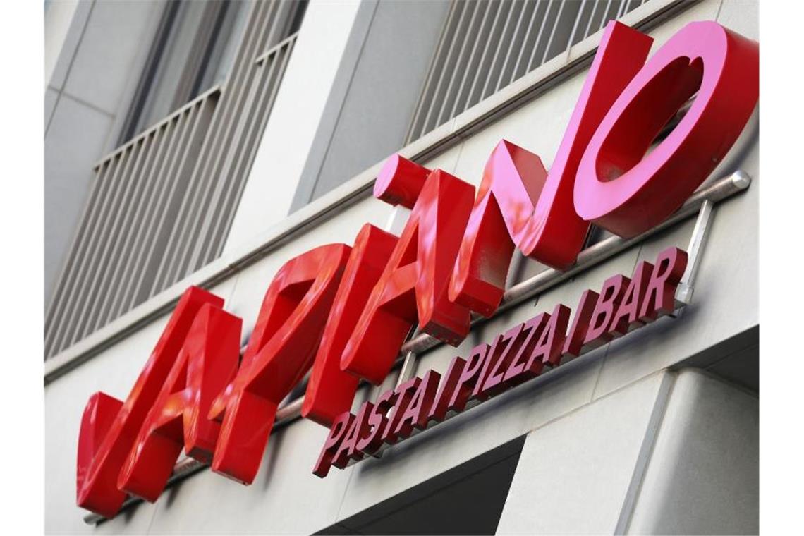 Gäste geben bei Vapiano mehr Geld aus - trotzdem Verluste Vapiano ist eine der bekanntesten deutschen Restaurantketten, mehr als 80 Lokale gibt es in Deutschland und 235 weltweit. Foto: Oliver Berg/dpa
