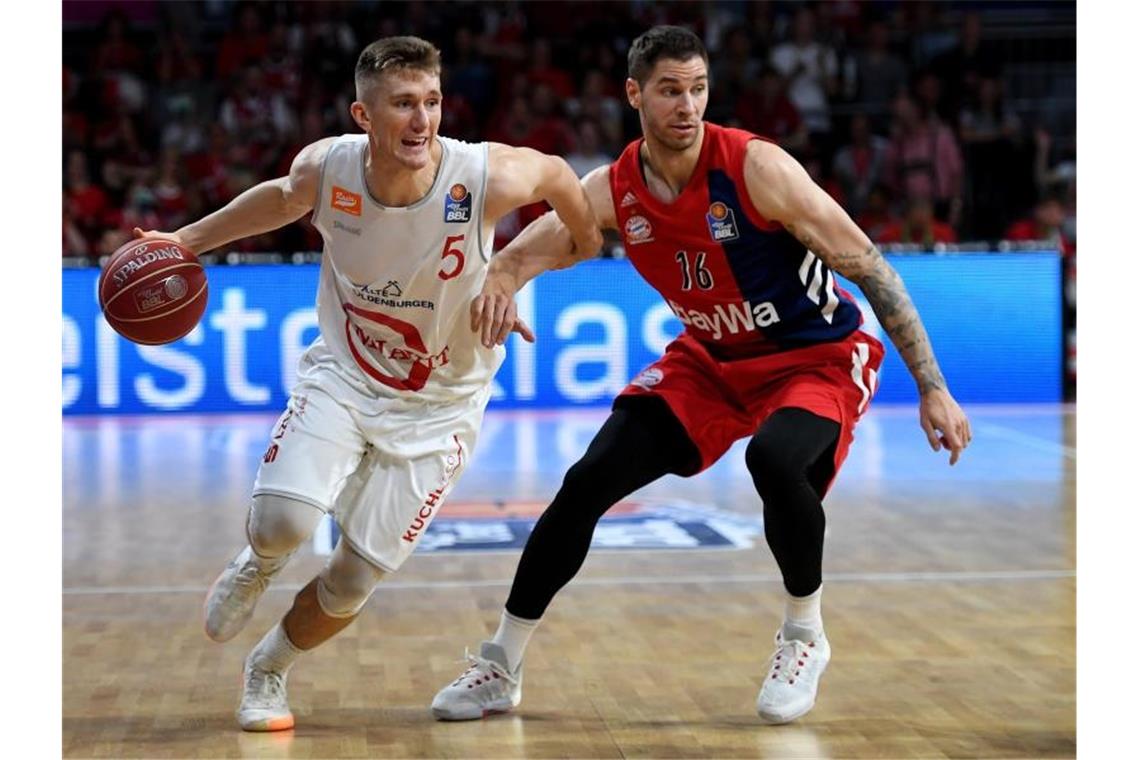 Vechtas T.J. Bray (l) erzielte überragende 38 Punkte. Foto: Angelika Warmuth