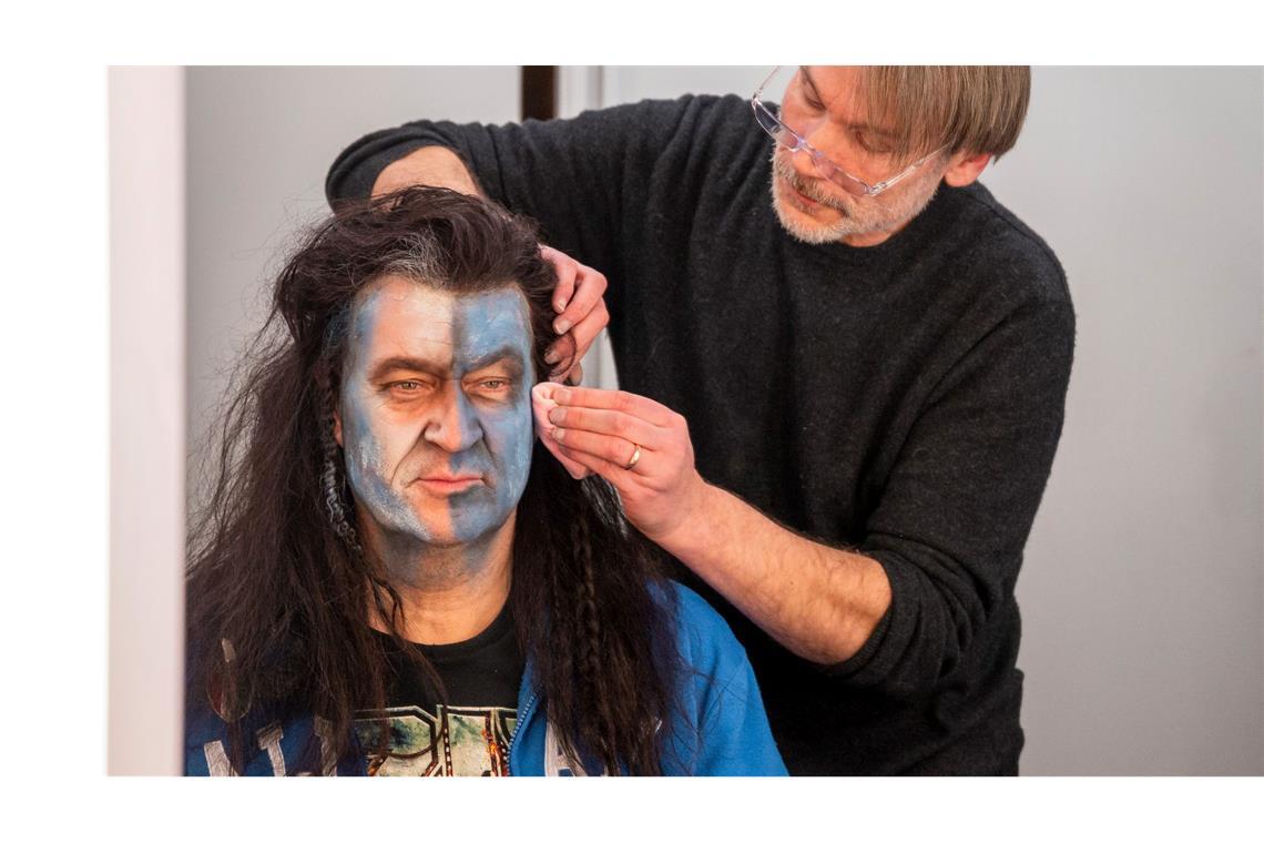 Veitshöchheim: Ministerpräsident Söder verwandelt sich für Fastnacht in Franken in Braveheart-Figur