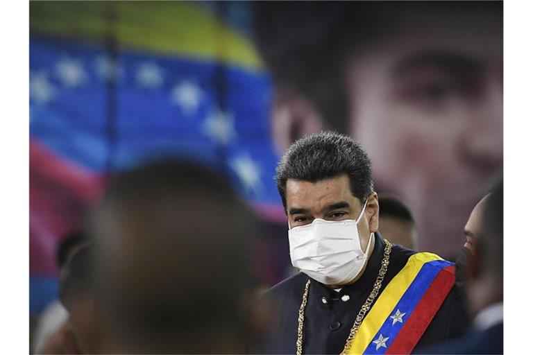 Venezuelas Präsident Nicolas Maduro bei einer Zeremonie am Obersten Gerichtshof. Foto: Matias Delacroix/AP/dpa