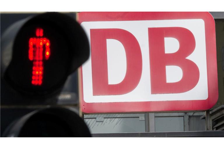 Verbände fordern die Deutsche Bahn dazu auf, die Abschaffung der Familienreservierung zu stoppen. (Archivbild)