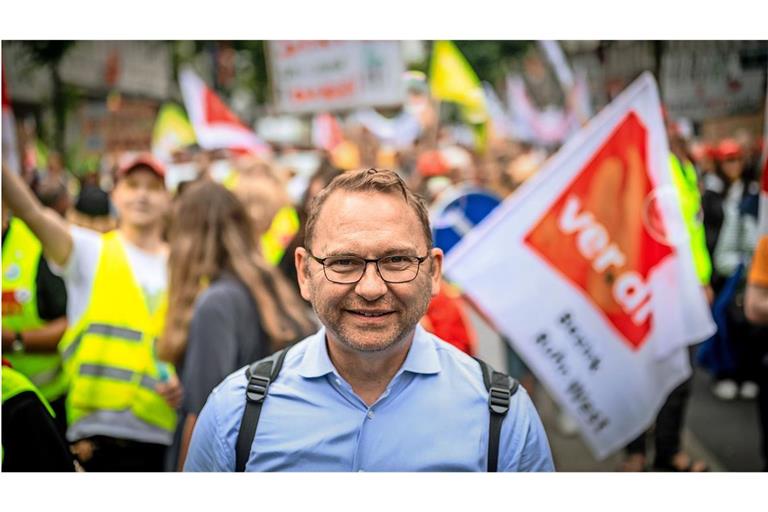 Verdi-Chef Frank Werneke wirbt für einen höheren Mindestlohn.